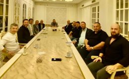 Sakarya’nın İşadamları 19 Yıl Sonra buluştu: Eski günleri yad etti
