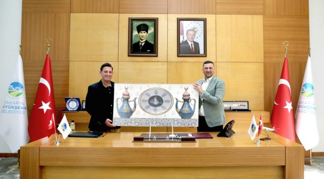 Genç İş Adamı Aykut Saban’dan Sakarya Büyükşehir Belediye Başkan Vekili Burak Erken’e ziyaret