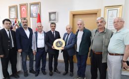 Sakarya Samsunlular Derneği, Erenler Belediye Başkanı Şenol Dinç’i ziyaret etti
