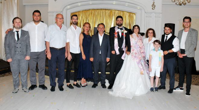 Hiper Ajans Sahibi Ömer Akdemir ve CHP’li Goncagül Dursun dünyaevine girdi