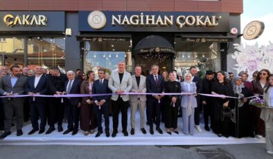 House of Nagihan Çokal kapılarını açtı; Adapazarı’nda yeni bir moda adresi